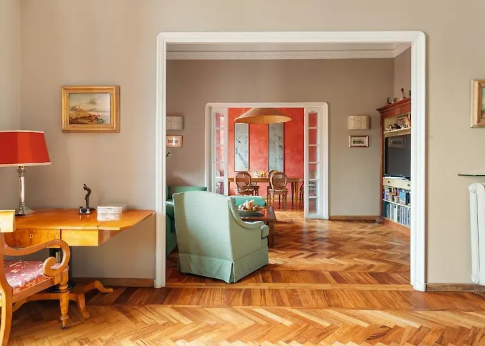 Casa Augusta, A Burghesius Appartement